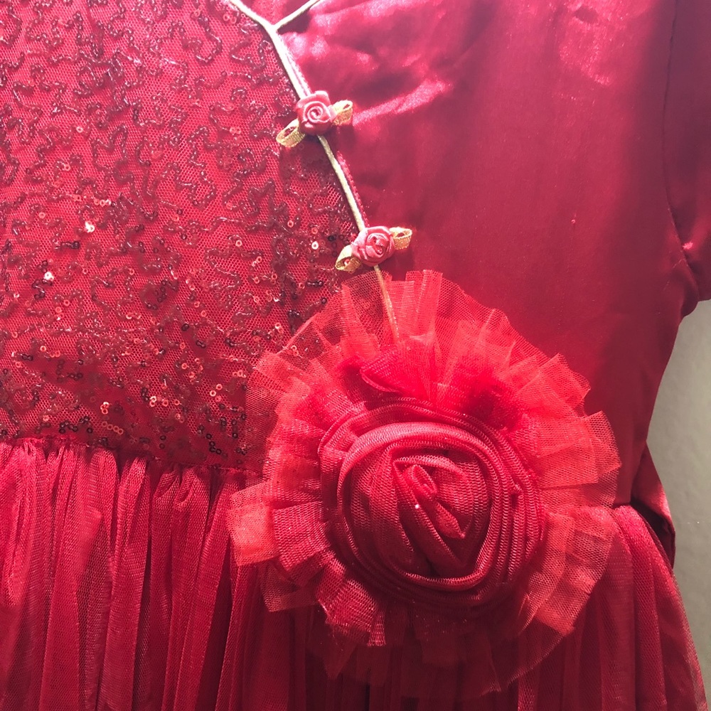 Red Dress - Picture 3 of 4
